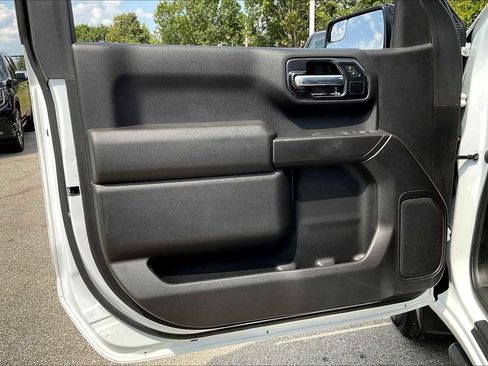 Certified 2024 GMC Sierra 1500 Pro w/ Pro Value Package image 25