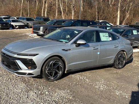New 2026 Hyundai Sonata SEL image 1