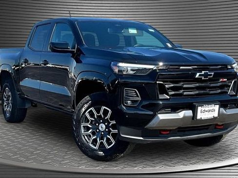 Used 2026 Chevrolet Colorado Z71 AWD/4WD image 3