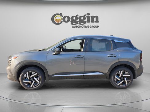 New 2026 Nissan Kicks SV FWD image 2