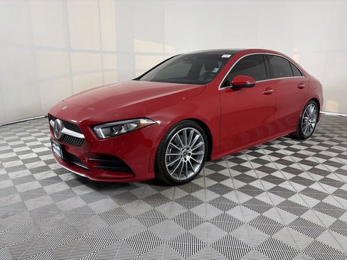 Used 2019 Mercedes-Benz A 220 4MATIC image 3