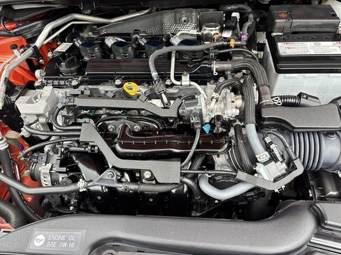 Used 2023 Toyota Corolla SE w/ SE Premium Package FWD image 9