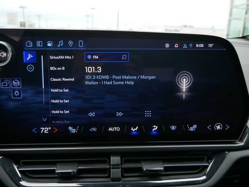 Used 2024 Chevrolet Equinox EV RS FWD image 14