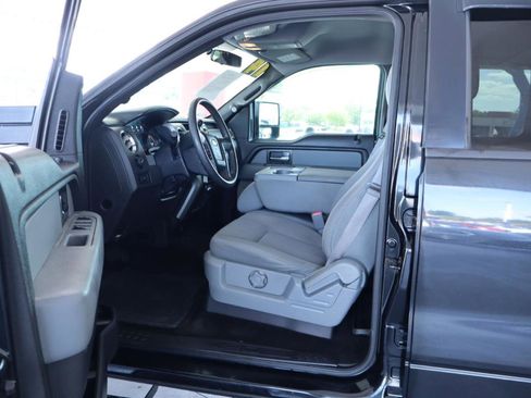 Used 2014 Ford F150 XLT w/ Trailer Tow Package image 14