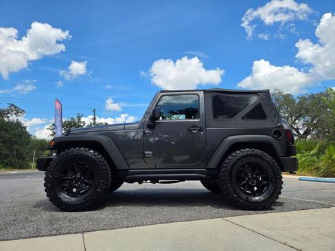 Used 2016 Jeep Wrangler Sport image 14