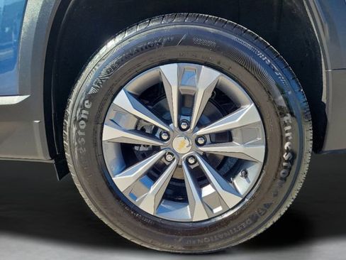 Used 2026 Chevrolet Equinox LT FWD image 6