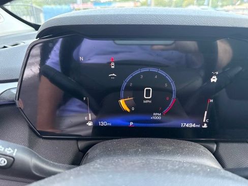 Used 2025 Chevrolet TrailBlazer LT w/ Convenience Package FWD image 14