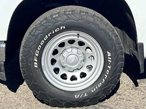 Used 2021 Chevrolet Silverado 1500 W/T w/ WT Convenience Package AWD/4WD image 8