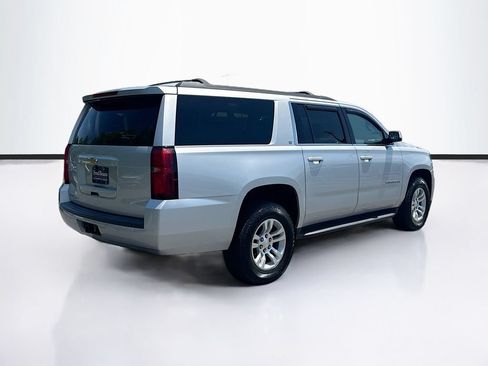 Used 2017 Chevrolet Suburban LT AWD/4WD image 10