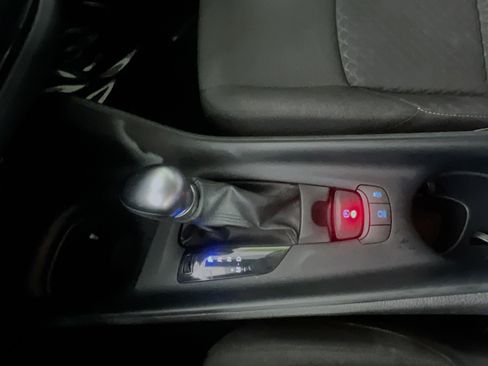 Used 2021 Toyota C-HR LE image 24