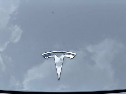 Used 2020 Tesla Model Y Long Range AWD/4WD image 33