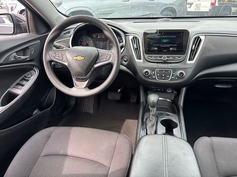 Used 2024 Chevrolet Malibu LT FWD image 11