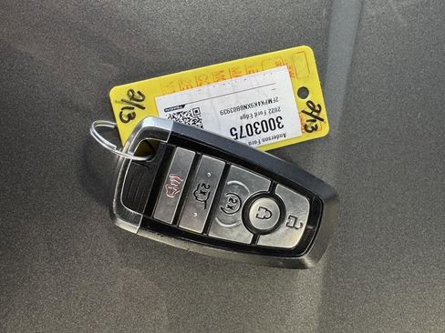 Used 2022 Ford Edge Titanium image 43