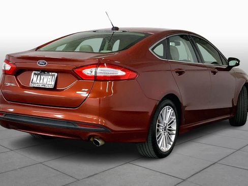 Used 2014 Ford Fusion SE w/ Equipment Group 202A image 11