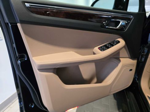 New 2026 Porsche Macan AWD/4WD image 24