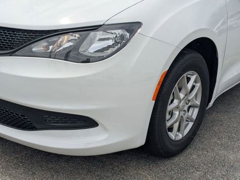 New 2026 Chrysler Voyager LX FWD image 12