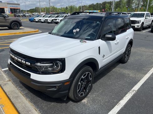 Used 2024 Ford Bronco Sport Outer Banks image 1