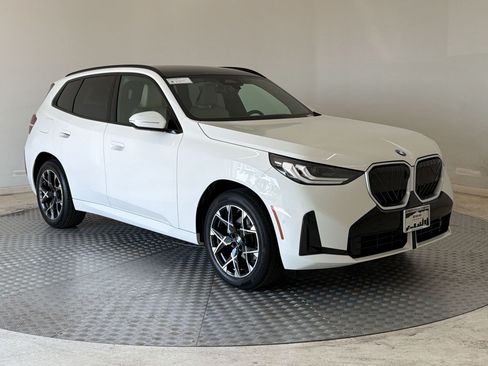 Used 2026 BMW X3 xDrive30i w/ Premium Package AWD/4WD image 7