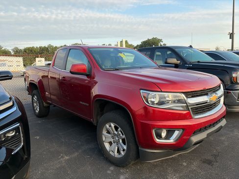 Used 2016 Chevrolet Colorado LT w/ LT Convenience Package AWD/4WD image 3