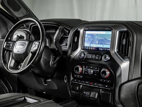 Used 2022 GMC Sierra 3500 Denali w/ Denali Ultimate Package AWD/4WD image 24