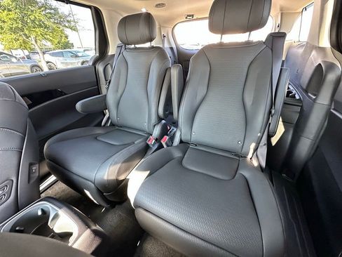 New 2026 Kia Carnival SX Prestige FWD image 23