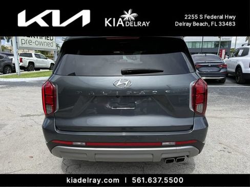 Used 2023 Hyundai Palisade Limited FWD image 4