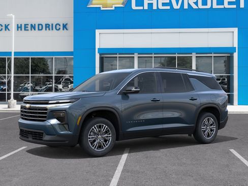 New 2026 Chevrolet Traverse LT FWD image 3
