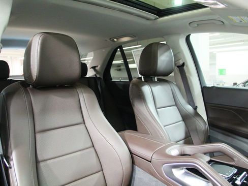 Used 2020 Mercedes-Benz GLE 450 4MATIC image 24