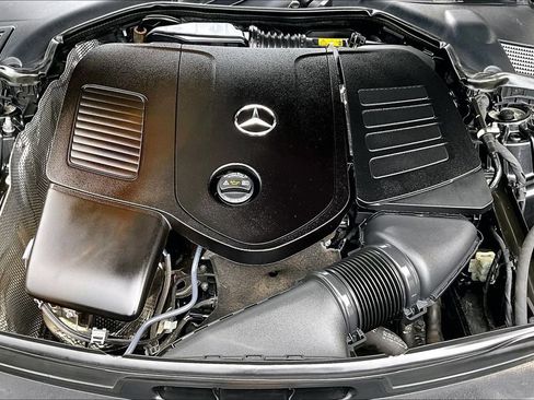 Certified 2023 Mercedes-Benz C 300 4MATIC Sedan image 9