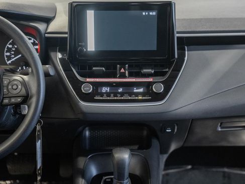 Used 2025 Toyota Corolla LE FWD image 18