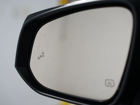 Certified 2025 Toyota Corolla Cross AWD Hybrid image 28