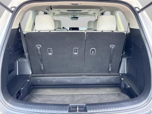 Used 2022 Kia Telluride EX w/ EX Premium Package FWD image 9