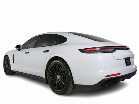 Used 2023 Porsche Panamera 4 Platinum Edition w/ Assistance Package image 7