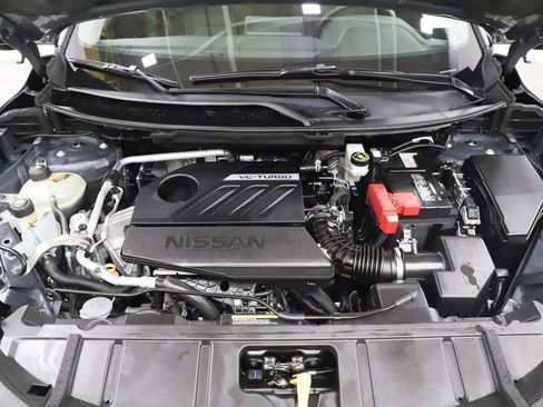 Used 2025 Nissan Rogue SV AWD/4WD image 32