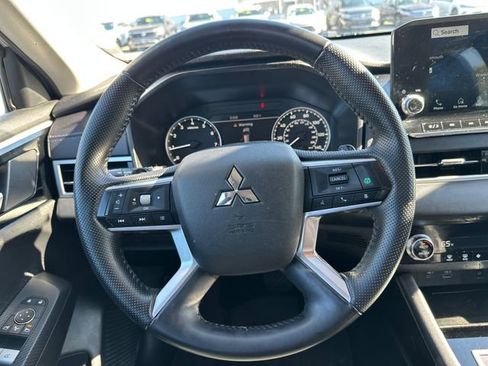 Used 2024 Mitsubishi Outlander SE AWD/4WD image 17