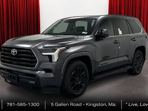 Used 2024 Toyota Sequoia SR5 w/ SR5 Premium Package AWD/4WD image 1
