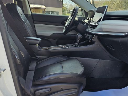 Used 2022 Jeep Compass Limited image 5