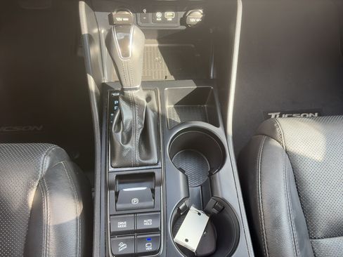Used 2019 Hyundai Tucson Limited AWD/4WD image 15