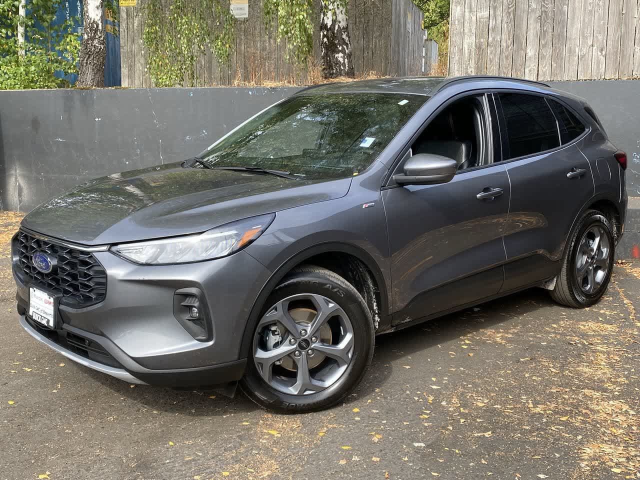 Used 2025 Ford Escape ST-Line Select AWD/4WD image 1