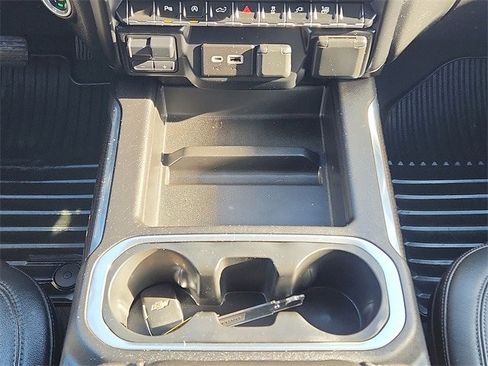 Used 2019 Chevrolet Silverado 1500 RST image 19