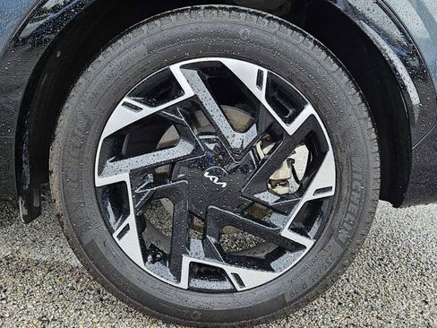 Certified 2025 Kia Sportage SX FWD image 12