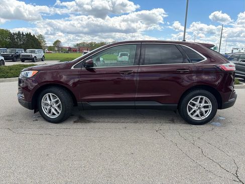 Used 2024 Ford Edge SEL w/ Convenience Package AWD/4WD image 4