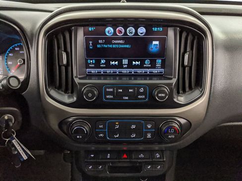 Used 2016 Chevrolet Colorado Z71 image 9