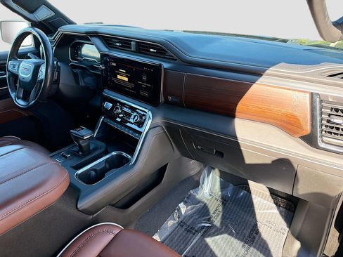 Used 2024 GMC Sierra 1500 Denali Ultimate image 14