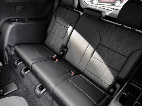 New 2025 Buick Enclave Avenir w/ Super Cruise Package image 21