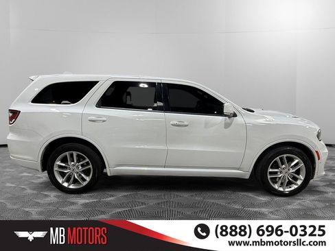 Used 2022 Dodge Durango R/T w/ Trailer Tow Group IV image 2
