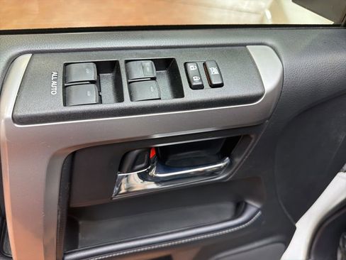 Used 2020 Toyota 4Runner SR5 image 22