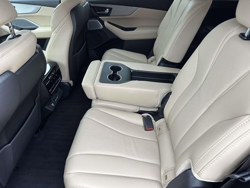 Certified 2025 Acura MDX w/ Technology Package image 14