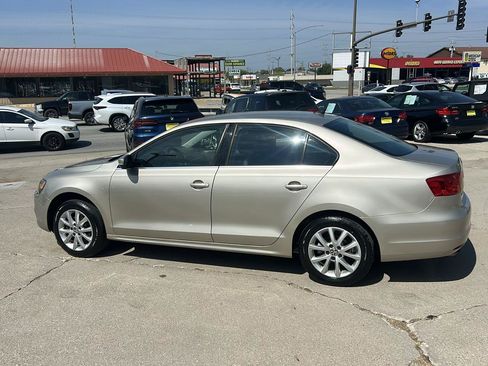 Used 2014 Volkswagen Jetta SE FWD image 6