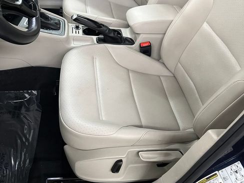 Used 2019 Volkswagen Golf Alltrack S AWD/4WD image 13